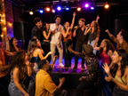 Private Karaoke-Bühne | 2 Stunden - bis 25 Teilnehmer